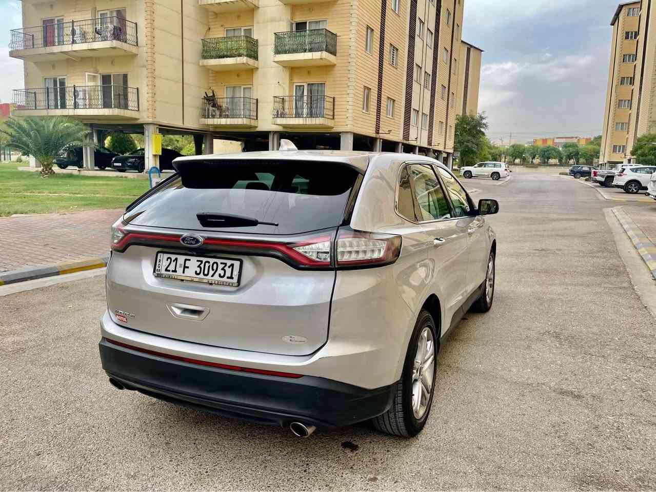 FORD EDGE TITANIUM 

مواسفات: کوشن جلد و هیتەر 
شاشە و ئیمپفایەری SONY
٣شاشە
لایت بەگ لایت لید و ئەوتۆ 
بەصمە و شغال 
ویل ١٩ 
کۆدی دەرگا و دەرگای دوا جەگ 
دەبڵ گێر و گێڕی سەر سوکان 
مەکینە 2.0 turbo
برێک کارەبای 
ڕاداری ئاوێنەکان 
تەبرید دواڵ زۆن 
سەیارەکە فول فولە بەس پانۆراما نییە ..

سەیارەکە ٢٠١٧ و ٨١ هەزار ڕۆشتوە ،
زۆر تازە و بێ نوقسانییە سەنەو پلێتی هەمووی تازەیە تەقە و رەقەش بە شەرت بە ناوی خۆمەوەیە ،
سەیارەکە بێ بۆیاخ و بێ ئەرباگە تەنها دەرگای دواوە گۆڕاوە بە بیلاد کەمێک ناو حەوزەکەی گرتوە بە شەرتی هەموو شتێک دوو پەڵەی بچوک pdr هەیە و دەعامیەکانیشی بۆیاخی نییە هیچ گلۆپێ لە داشبۆردەکەیا ئیش ناکات ...
گێڕ و مەکینە نە کراوەتەوە و بێ کێشەیە بە شەرتی یەک مانگ ، کامل سێرڤس کراوە ...

نرخ :١٣٨

*********** السليمانية, العراق
