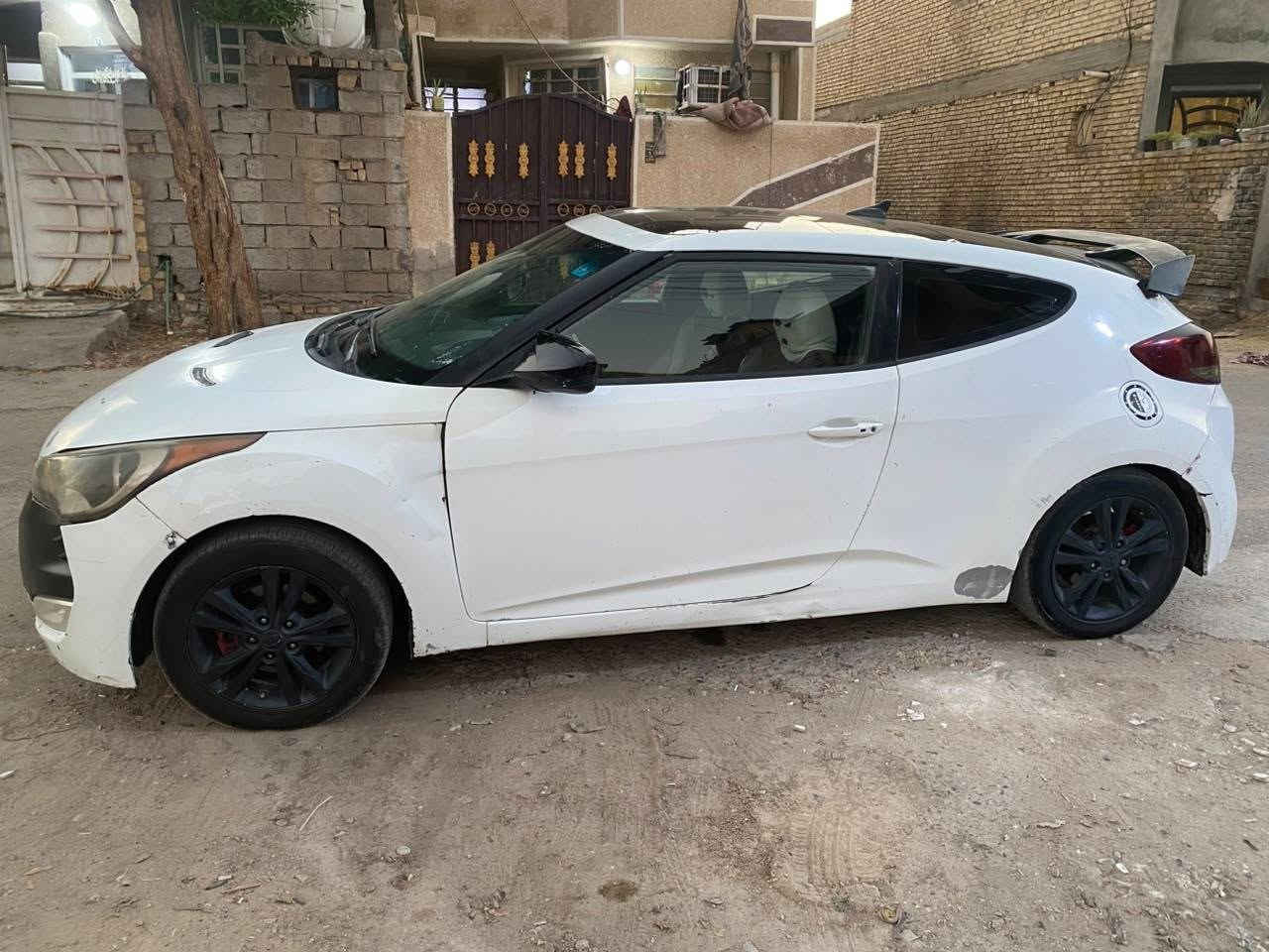 فولستر وارد امريكي 2013
رقم بابل انكليزي 
تحويل ثاني يوم 

مكينه 1600 طبيعي كفاله

فول مواصفات 
تحكم ستيرن 
شفتات ستيرن 
شاشه  
بانوراما 
كشنات مخمل
كير اوتو
تايرات اماميه جديده
صدر امامي خلفي جديد

سياره نقصها حجر صالنصه 
وحساسات تايرات فقط 
جاهزه للاخير 

مكان السياره بغداد
السعر 65 وبي مجال 
تبريد بيها صار ليك
***********
مكلف  بل نشر صاحب السياره موجود رقمه بمنشور
