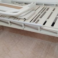سرير طبي • متحرك اتجاهين • واسط حي الحكيم