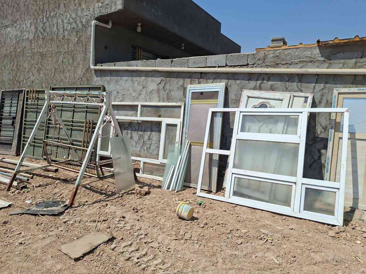 سندويج ثقيل المتر ب١٠
سندويج باقيات قطعتين المتر ب٧
سندويج ثقبل جدا جدا وسمك ١٠سم طول ٩متر المتر ب١٤
جينكو ٣متر ب١٠
جينكو ثقيل ٤متر ب١٥
جينكو ٦متر وسط او اقل ب١٤
شخاط ثقيل ٦متر ب١٨ونص
شخاط ثقيل ٨متر ب٢٢
ابواب بي في سي ب٤٥ 
شبابيك بي في سي قياسات مختلفه من ٢٥ الى ١١٠
مرجوحه ب٩٥
دنك حديد مربع ٤متر ب٢٢
ابواب بي ار سي طلاكتين ٦متر جديد ب٧٠
بابل. المسيب حي المعلمين٣ طريق سيد ابراهيم بعد السكه بكيلوين تقريبا بعد اسلاك الضغط العالي ب٢٠٠م 
بيت على جهة اليمنى
***********
يرجى الاتصال قبل المجيء
