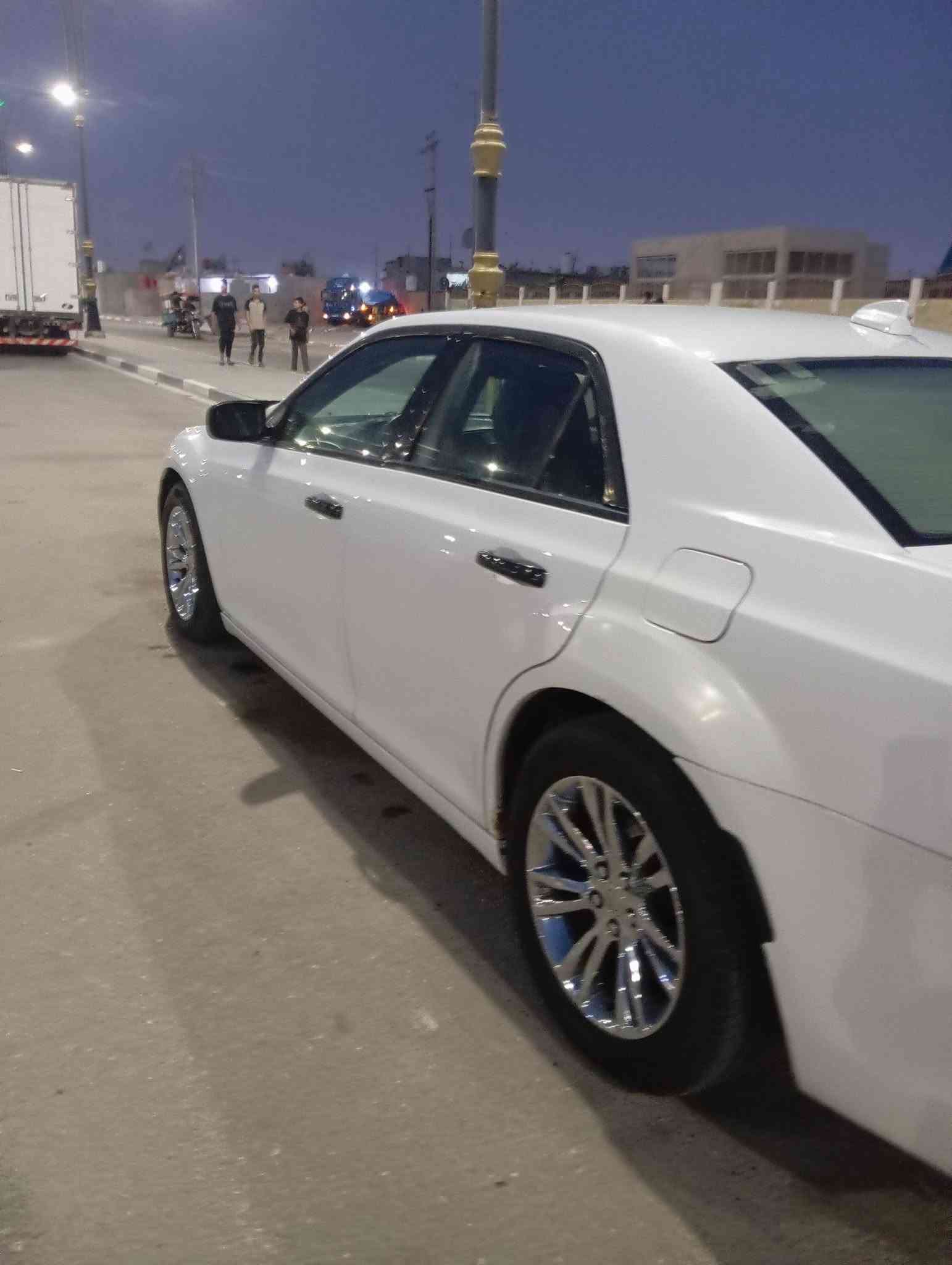 سلام عليكم أوباما  3600 اصل.   15S  كشنات تدفه تبريد السيارة جاهزة رقم بغداد دوالي والاتصال ***********
