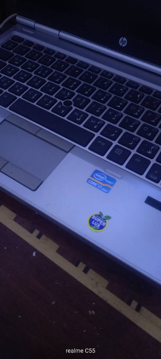 لابتوب hp 15.5 انج كوراي 7 للبيع السعر 125 الف

نص مكتوب في الصور:
- realme C55
