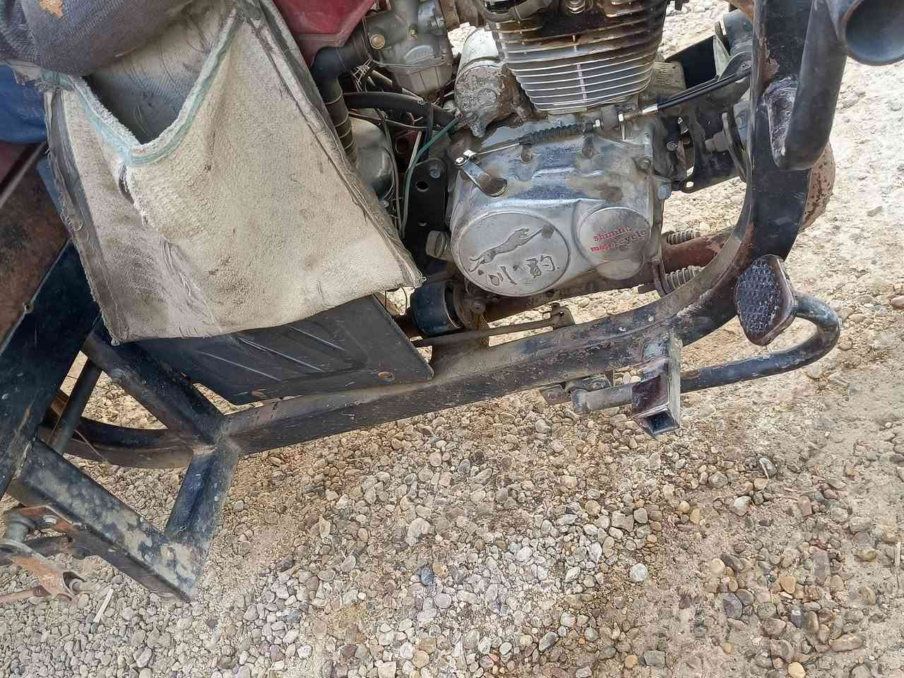 مرخصت مدير الكروب
للبيع ستوته مديل 18  كلك كلك كلك اسويلك مكاتبه عن السرقه مكفوله يرادلها ترتيب شوفت عينك بلصوره بيها ((صوت بل محرك كرايم شفت)) مكاني كربلاء الحسنيه كرهبائيات كلشي شغال بيها سعر 550 وبيها مجال خابرني وتدلل ‏‪***********‬‏
