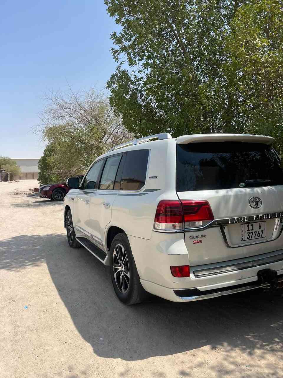 لاندكروز • ٢٠٢٠ • رقم بغداد