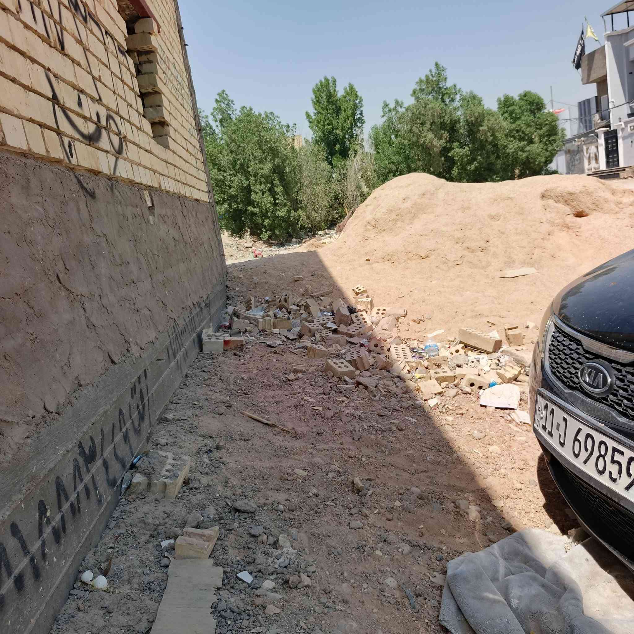 عرصة للبيع ١٠٠متر حي النداء منطقة ال ٨٧٠٨٣ على ساحة خلف شارع ٦٠ الكفيل و٦٠ العرضي الثاني سعر ٥٠ قليل مجال  من راعيها مباشر بدون دلالية للاستفسار الاتصال ***********
