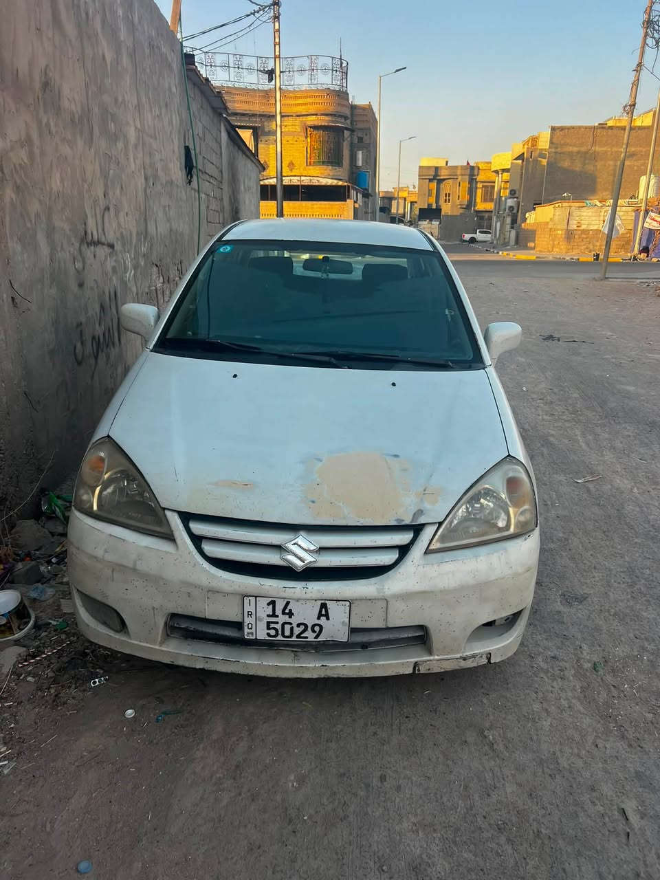 سلام عليكم ساسوكي للبيع موديل 2005 سياره كير محرك كله كفاله تخم تأيرت جديد تبريد عوزه بس غاز حداديه كله جديد رقم جديد بسمي تحويل ثاني يوم مكان السياره البصره *********** سعر 44 وبيه مجال
