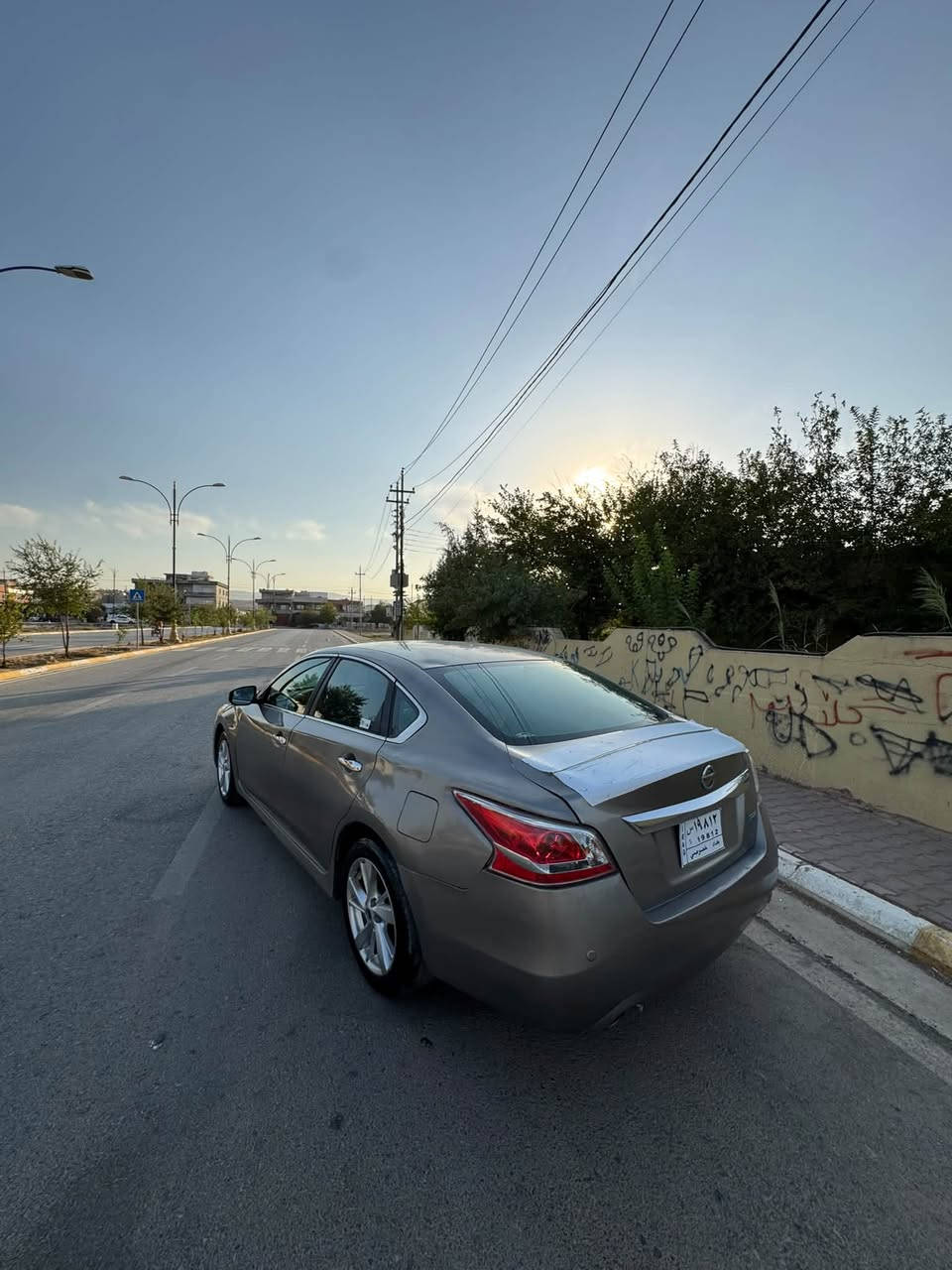 Altima
موديل 2015

براوه براوه دوبه ي

ناو زرد 

شاشه كا ميره
سوكان فوليوم 
ويلكه ب تايه تازه يه

كيرو مه كينه به شه رت 

هيج ته قه و ره قه نيه 

ته بريد ساردو گه رم مه زبوت 
 
كاره باي كامل جايزه

شوين هه لبجه تازه

سعر 53$ مه جاليكي برايانه

***********

***********
