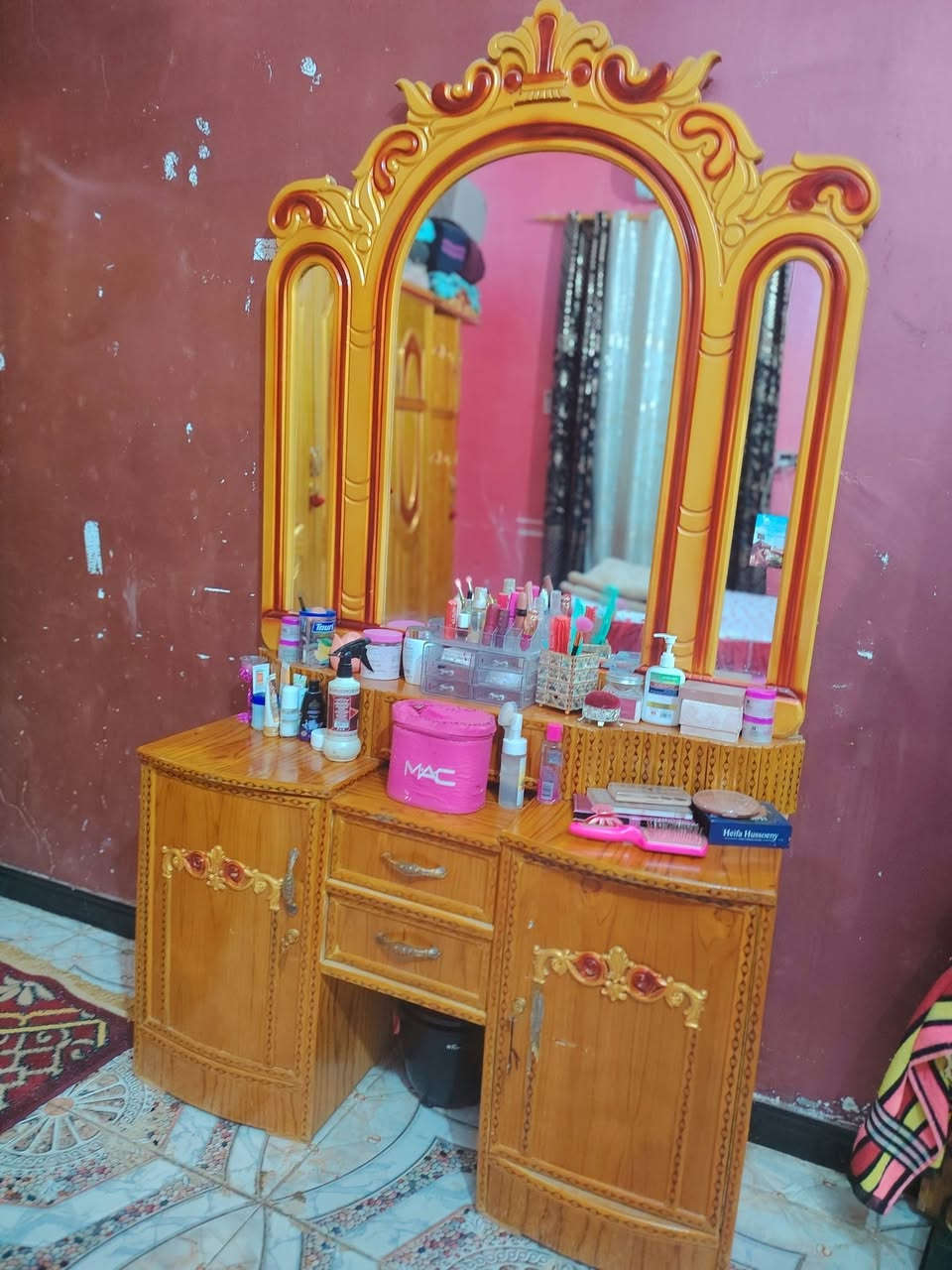 توجد لدينا غرف تزكام مستخدم العنوان ذي قار قضاء الغراف مقابيل علوة الأسماك 
فرع ال أبو جهاد محل نجارة أثير *********** /*********** السعر  إتصال أو مراسلة الصفحة
