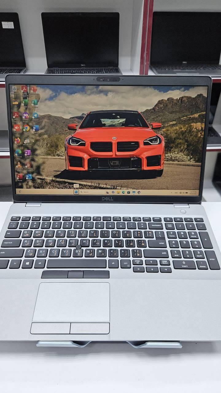 كور i7 10850H • كوادرو P620 ٤GB • ١٦ جيجا رام
