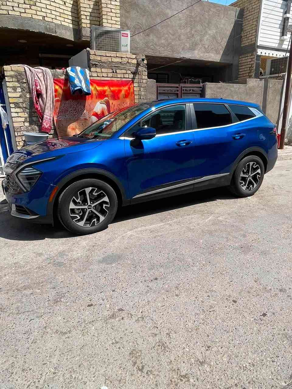 سبورتج وارد امريكي موديل 24) بدون رقم
فئة EX
كفالة عامة من الصبغ 
فقط بارد كم إصبع بالجاملغ الأمامي الأيمن 
حادثها فتح الجاملغ والبدنة والمازدات بامريكا 
كل الغراض اجت وياها 
بدون حااادث بدون صيغ 
ماشية  18 الف 
كشنات جلد كهرباء 
تحديد مسار
بصمة 
بدون ارباك 
العنوان حي اور ***********
