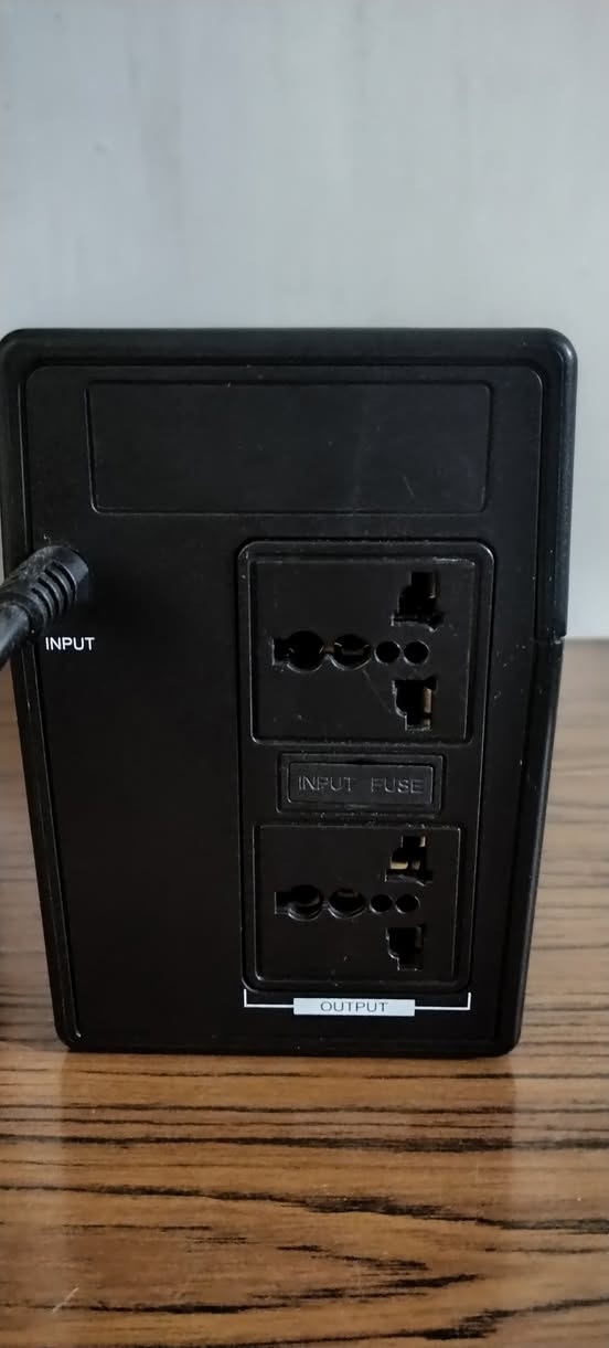 السلام عليكم ups يو بي اس حجم 850 من شركة Rising ماخذها من مكتب عين الصقر يعني رقم 1 ماخذها بشهر الثاني هاي السنة عليها ضمان سنة فقط يعني بعد 5 شهور و ينتهي
المكان الموصل 17تموز👉👉👉👉👉
السعر 35 الف.3️⃣5️⃣ 
للتواصل واتساب ***********
