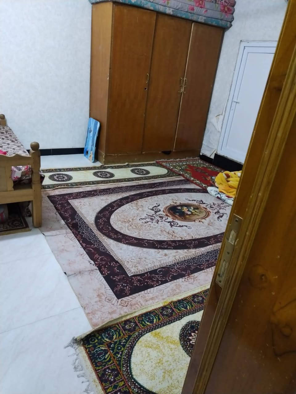سلام عليكم عندي بيت البيع العنوان شبانات البزل الاول بيت مساحه 160متر نوع العقار عقد  17بيت يخبل مرتب ستوني مسوي ماي جديد كهرباء جديد سيرميك جديد ارضيه وجداري بيت كامل متكامل تجبي كبل تكعد بي الله شاهد بيت يخبل  ومتوازي على بيعته طابقين  سعر البيت 67وبي مجال
3غرم نوم

ومطبخ 4/3

وستقبال5/5

وصاله3/3

وهول 4/4

طارمه جبيره

4حمامات

ائي ستفسار تصل علي هذا الرقم ***********

