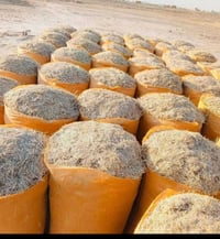 تبن • درجة أولى • كافة الأحجام