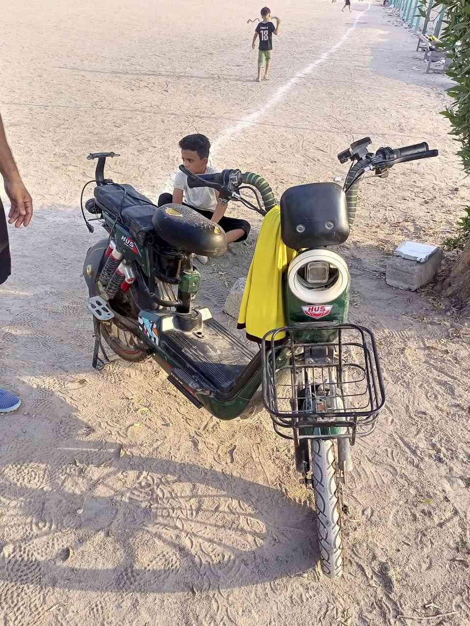 السلام عليكم عد بايسكل شحن للبيع 100 وبي مجال عاوزه بس بطاريات*********** المكان نجف
