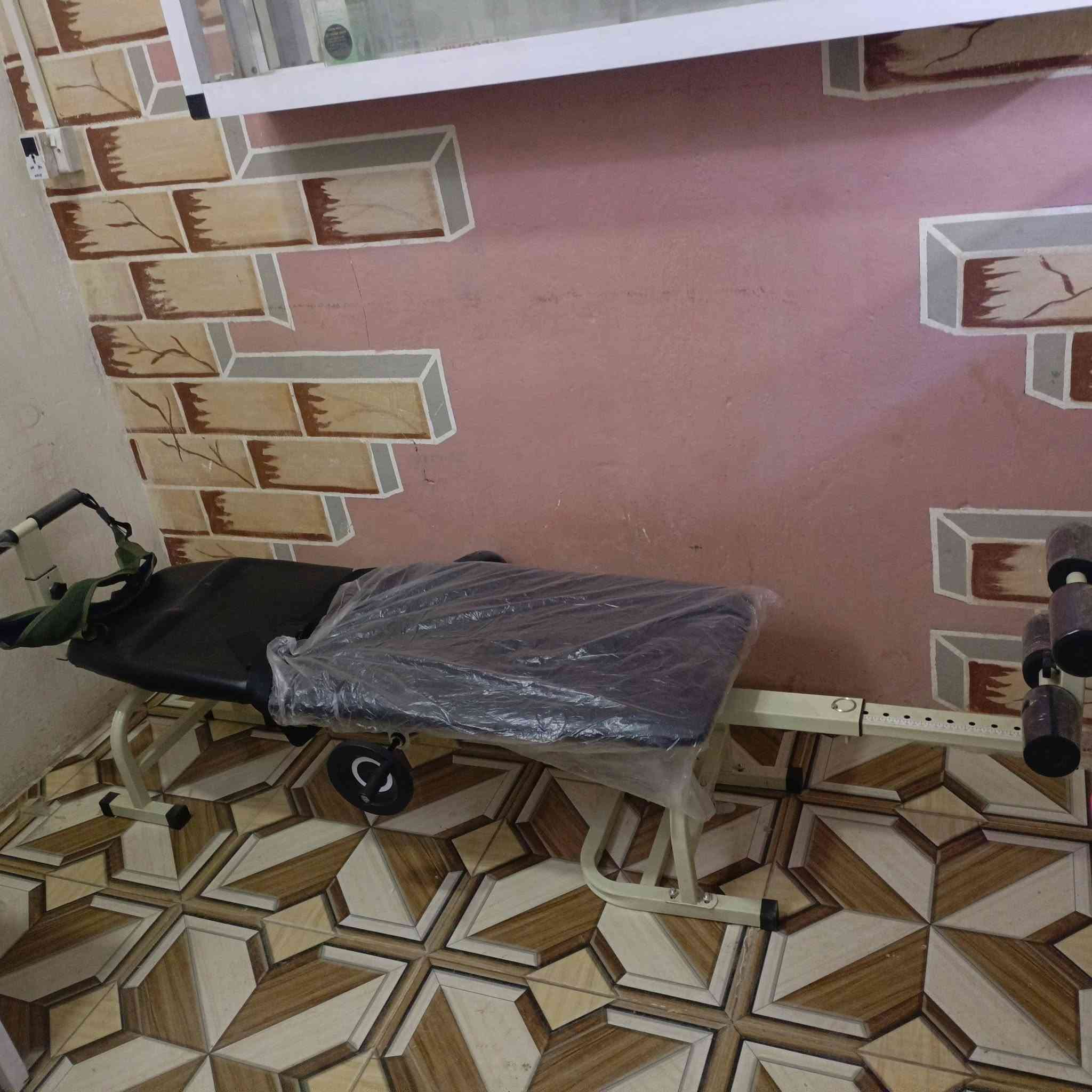 جهاز سحب فقرات جديد للبيع  العنوان  بغداد الشعب سبع قصور شارع ابو علي للاستفسار *********** واتساب
