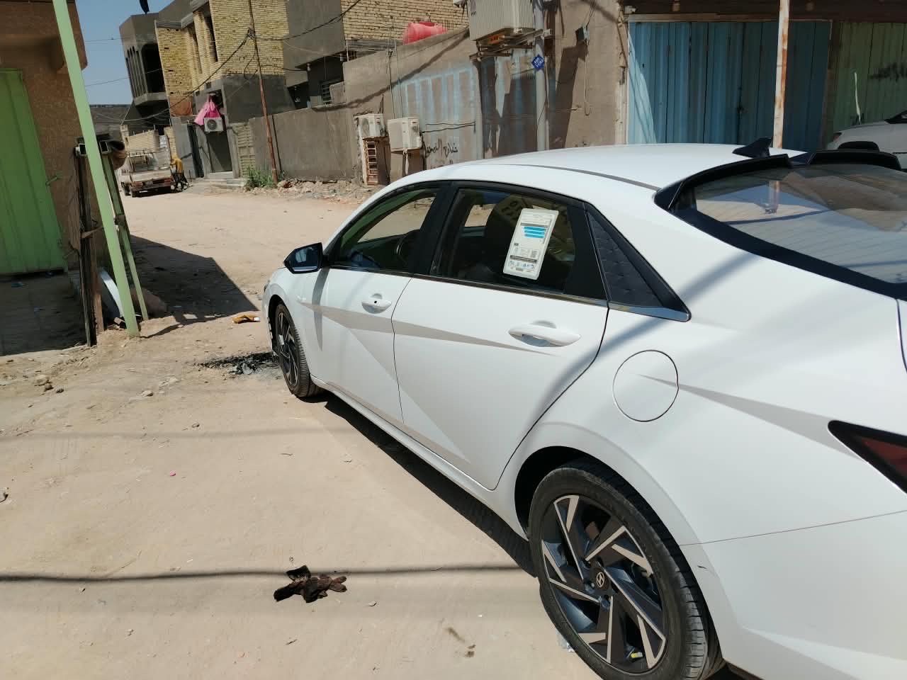 النترا خليجي
24
مكفولة
ممكن تذكرلي بالضبط شنو الفئة/النوع مال الإلنترا؟ (مثلاً نص فل/فل كامل أو اسم الفئة إذا موجود): 
فول فتحة سقف
شكد ممشايتها حالياً؟ وهل الاستخدام شخصي لو تاكسي/شركة؟: 
استخدام شخصي  ماشية 67
وين موقع السيارة هسه؟ (المدينة/المنطقة) حتى الناس تعرف مكان المعاينة: 
سماوة 
هل بيها أي صبغ أو حوادث أو بدل قطع، ولو بسيطة؟ وإذا أكو، وين بالضبط؟: 
مكفولة بدون اي ضربة او اي صبغ