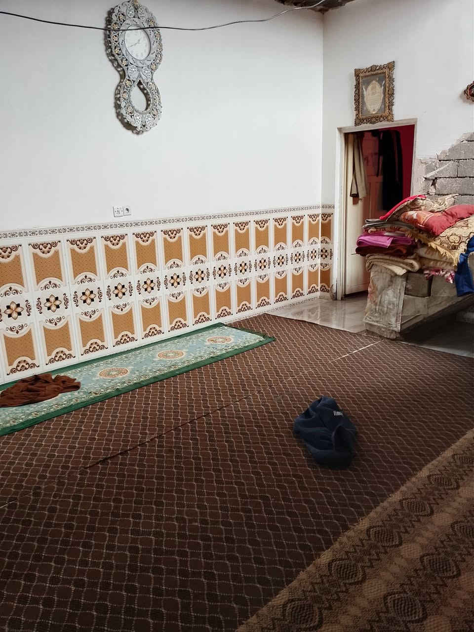 للبيع دار مساحه 150متر طابق ونص
سعر 27 في قرية أبو سطام مقابل سيطرة القواس واصل ماء وكهرباء وتبليط بصف مدرسه الجديده نقص لبخ خارجي فقط الدرج وسقوف
بيع مستعجل ***********

