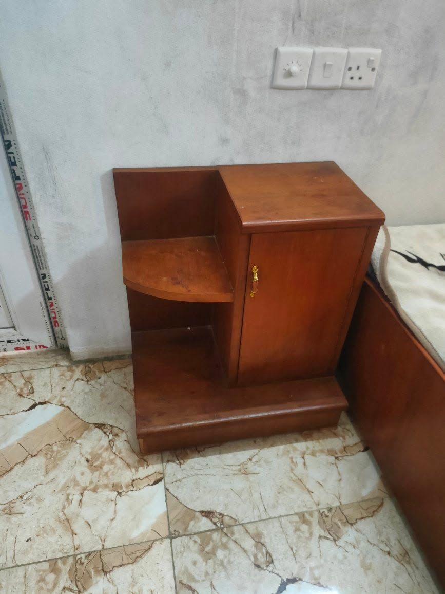 غرفه نوم للبيع 5 قطع نضيفه 
🔴 5 ابواب 

🔴 السعر 430 وبيها مجال 

🟢*********** وتساب

🟢• العنوان موصل تلكيف..
