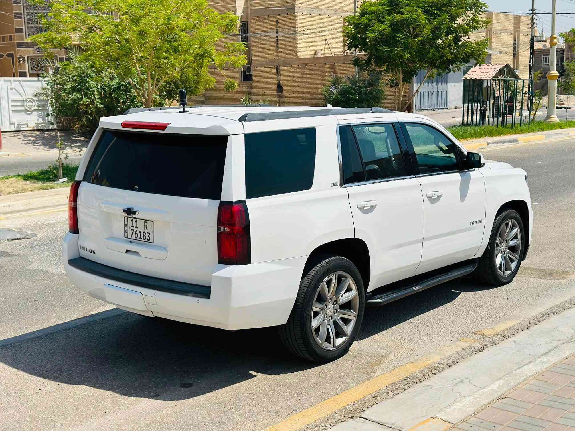 تاهو مديل 2015 امريكي LTZ فوول بيه قطعتين صبغ بدون دواخل شرط فقط 
للاستفسار *********** بيع فقط 
السعرر 263 
مواصفاات بصمه فتحه كشنات جلد كهرباء تدفئه كشنات رادار امامي رادار جانبي حساس امامي وخلفي تحديد مسار مري شفط جنطه كهرباء كشنات خلفيه قلاب كهرباء شاشه وصطيه قاصه خزن ميموري مكينه 5300 كفاله ماشيه 128m كير كفاله تخم تاير جديد حداديه جديده تحويل مباشر سياره جاهز بدون نقص مكان السياره كربلاء
