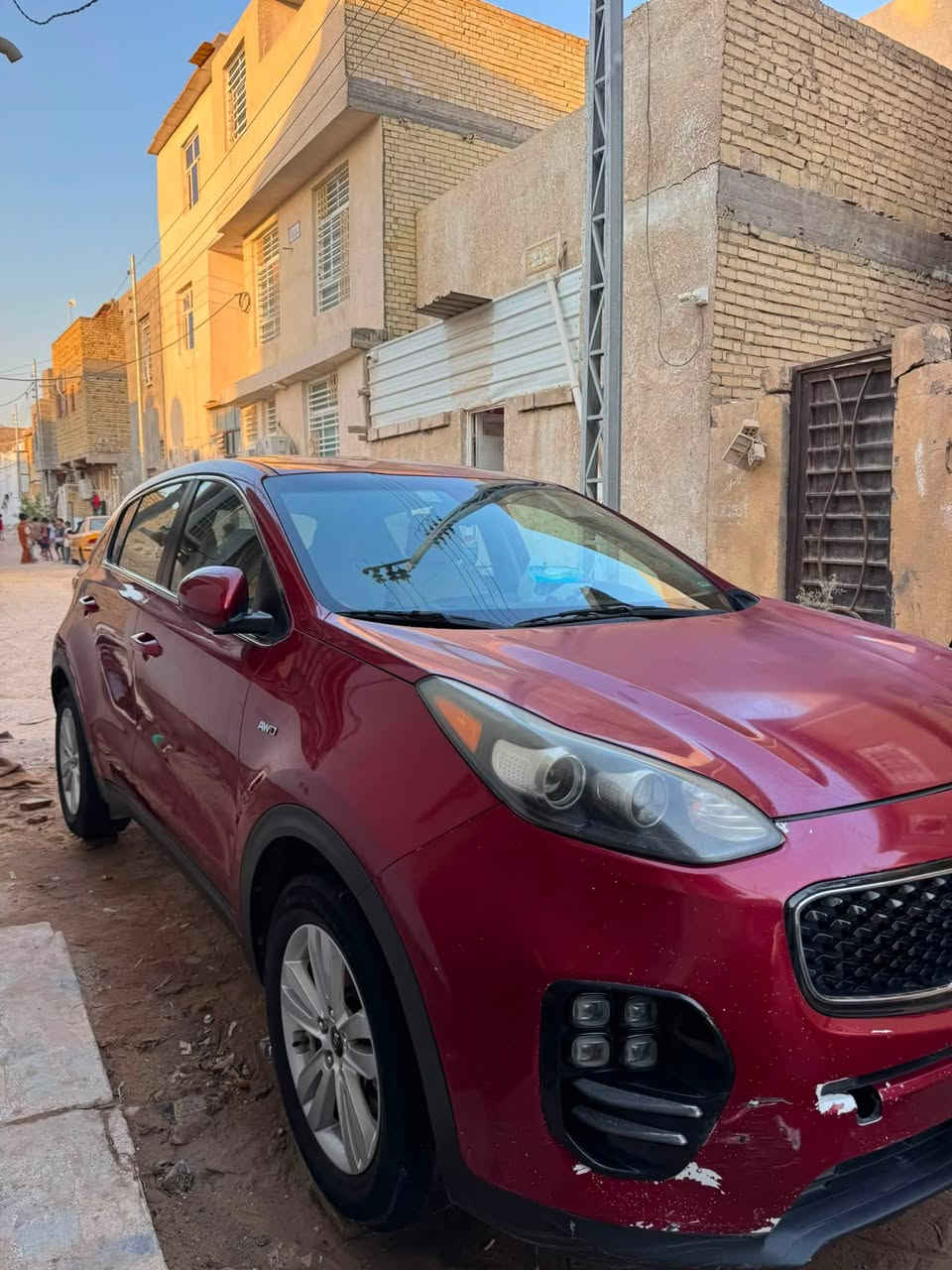 سلام عليكم سبورتج 2018
امريكي 2400
ماشيه ٥٥ 
رقمها كربلاء بسمي
مواصفاتها المعروفه شاشه لمس بلاديه وتحكمات وتبريد قطعتين 
وبيها منضومه زنون جديده 
ضرر سياره بسطيه ب امريكا بين الباب السايق وجاملغ وبل كرن مال بنيد وهنا بل عراق نطخت بل جنطه كله موضح بصور ايرباك السياره سليم ما طاك سياره نضيفها وحادثها بسيط
سعر ١٦٥ وبيها مجال بسيط *********** مكانها كربلاء
