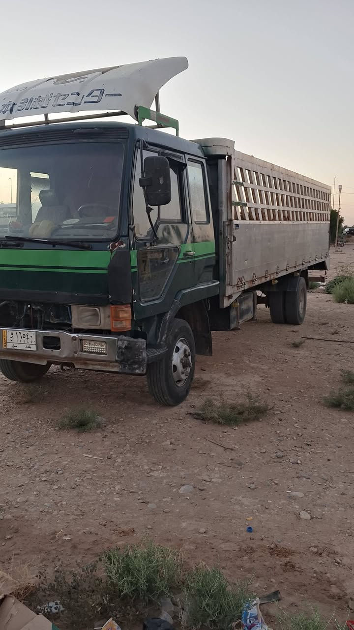 اللهم صل على محمد وال محمد فوزه مربع عظم مكينه ١٤عادي  ام قبق الاسود محسن ١٤ عادي سته وربع بلادي مكفول الشاصي سياره جاهزه للعمل ناقصها ترتيبات شويه رايد مراوس بهينو  *********** ابو محمد الواسطي

