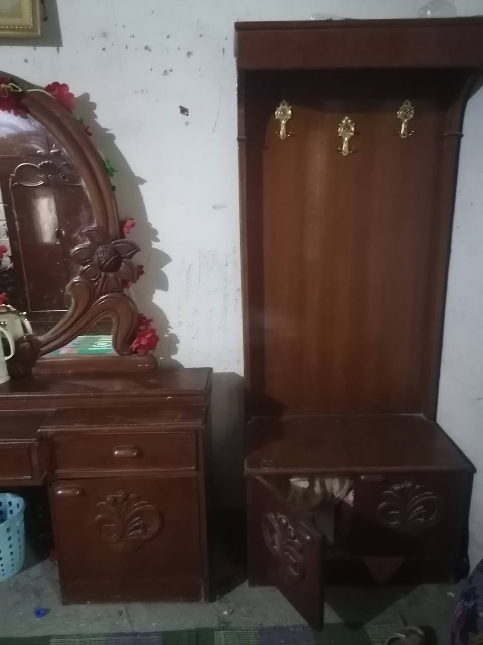 سلام عليكم قرفت خشاب صاج عراقي درجة اولة سعر 350 (  *********** عنوان بغداد لدورة هورجب
