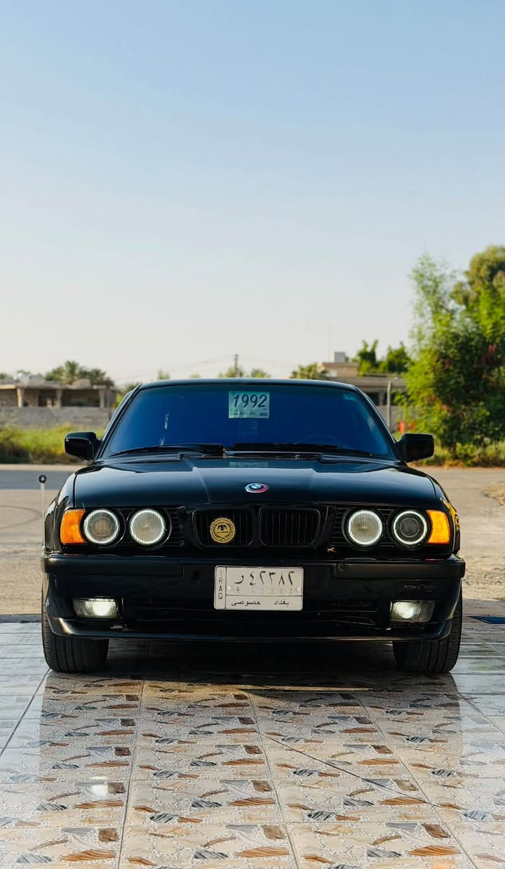 السلام عليكم للبيع بي ام موديل 1991حجم525اصل مكينه مسكر عدله تبريد ثلج🥶 رقم بغداد سنويه 27كير مكينه شرط صدر امامي خلفي جديد تخم تاير جديد سياره مكفوله من الضربه صبغ جماليه السعر 57بي جمال مراوس حسب القناعه مكانه صلاح الدين رقم التلفون ***********
