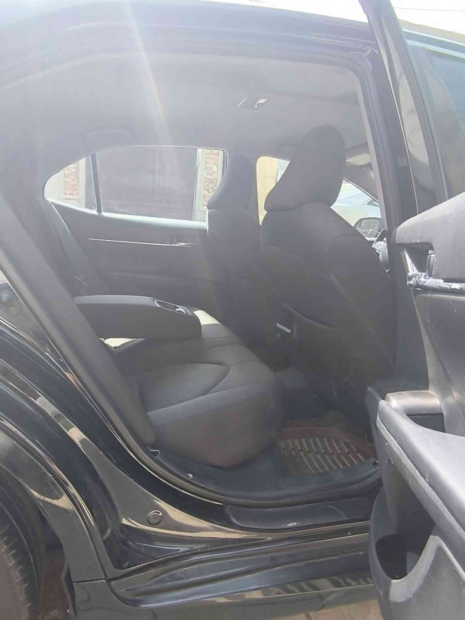 سلام عليكم للبيع سيارة    Camry LEموديل2024 محركهابانزين قوي واقتصادي سعة2.5لتر(2500cc)معناقل حركة اوتوماتيك متطور8سرعات السياره ماشيه 55الف.
حالة الحادث والتصليح بكل امانه(لإبراء الذمه وثقةالمشتري) . السيارة تعرضت الحادث في امريكا وتم تصليحها بعناية بدلت اللغد اليمين بواحد اصلي 100%بلون السياره بدون صبغ وصور الحادث نشرتها ويا الصور.
المواصفات                       
انضمة القياده 3وضعيات مختلفة للقيادة(Ecoللتوفير+Normal للراحة+Sport للأداء الرياضي).الخ

السيارة جاهزه والرقم بغداد (السيارة معوقين بعدلها3سنوات وتتحول.وعندي وكالة عامه مطلقه بيها وجاهز اسويلك وكاله عامه مطلقه بأي وكت يعجبك).

السعر 118ورقه قفل.

المكان/بغدادالعامرية

الرقم/***********.
