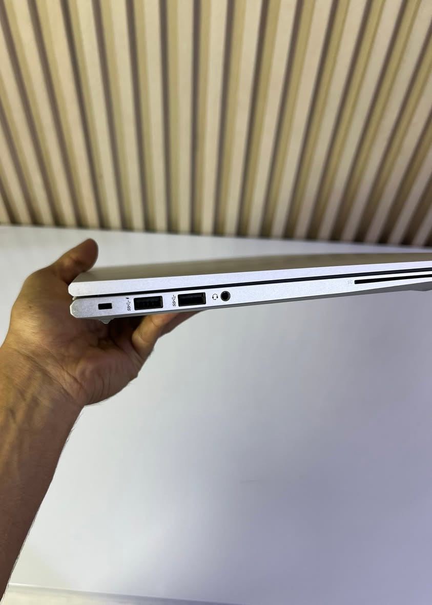 لابتوب اج بي
متوفرة 
HP EliteBook 840 G7
Core i5 الجيل العاشر
الرام :  16GB DDR4
الذاكرة : SSD 512GB NVMe
شاشة 14” FHD
⌨️ كيبورد مضيء + بصمة اصبع
شاحنه تايب سي وياه وجنطة

-سعرها 425 الف 
مكاني بغداد ، واكو توصيل لباقي المحافظات ، اتصل او راسلني على الواتساب 
***********
