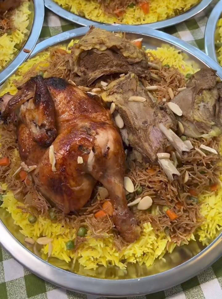 عرض عائلي • صينية لحم • نص دجاج