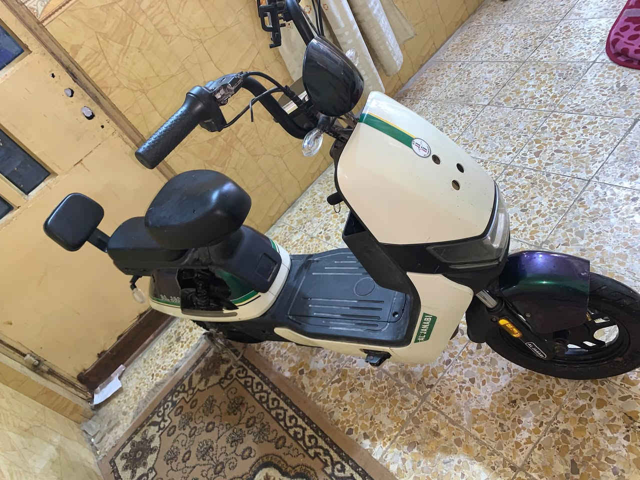 دراجة شحن  تيسلا  M5 جديده مطلعهه من الوكيل قبل اربع اشهر كلشي مابيها عدا الشاحنه ضايعه ومامحتاجها الدراجه رايدها ب 360  وبيها مجال للشراي

