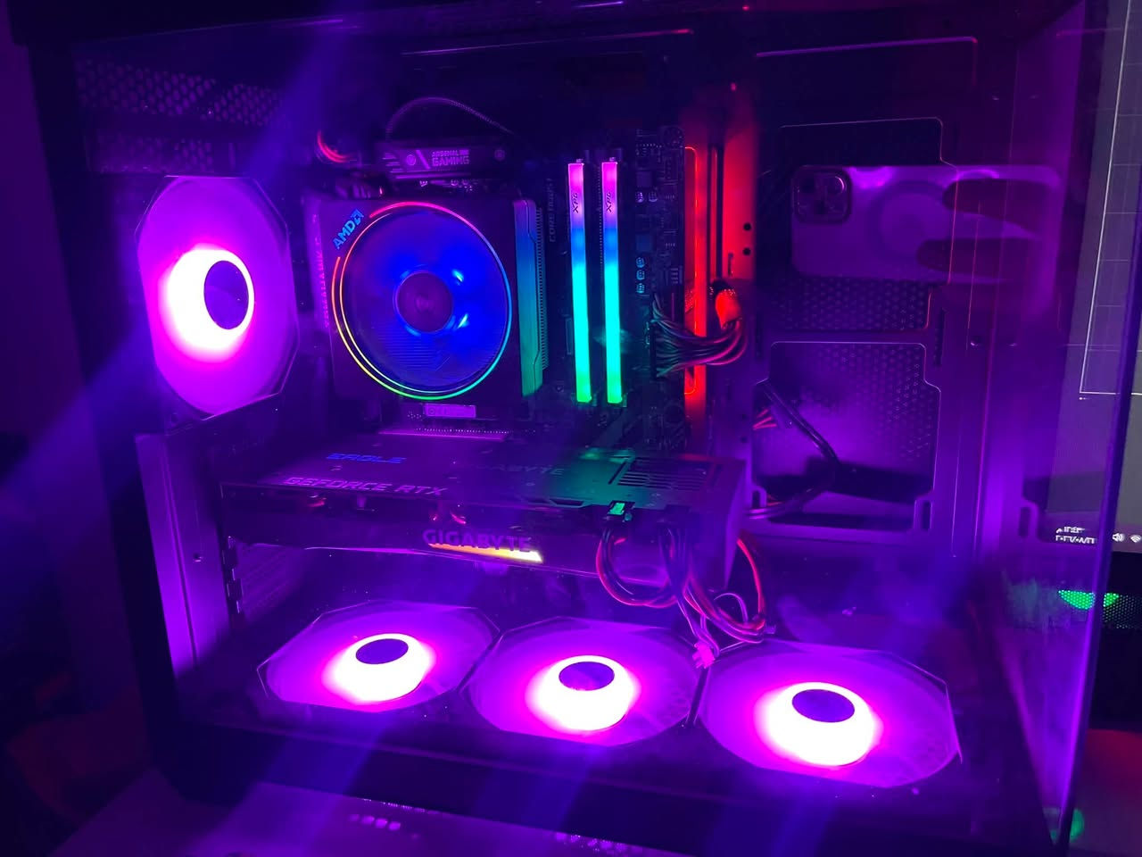 Pc للبيع
AMD Ryzen 5 5600Xالمعالج 
6-Core Processor
كارت شاشة NVIDIA GeForce RTX 3070 8g
رامات 16 DD4 ارجيبي
شاشة 100hz
ماوس وكيبورد ارجبي 
وكامل ملحقات كارتون كل الغراض موجودة
تواصل وتساب رقم ***********
