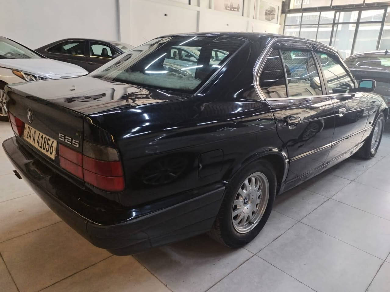 السلام عليكم
BMW 525 اصلي
كبس دجتل ..كير اوتو
موديل 1994  تبريد ثلج

السعر 55 بي مجال

رقم دهوك شرط التحويل بي كوبون بس ورقي
مصبوغة جمالية  السيارة جاهزة وحلوة
موصل مدينة المعارض الجديدة قرب انور الليلة .الفرع الوسطي ...معرض الاغا
*********** موصل, نينوى
