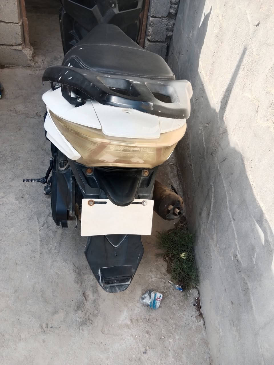 سكنس مكينه خير من الله الدراجه روح ورجع بيها وين متريد كفرات كدامك نضافه حلوه كهربائيات كلها شغاله شلعه تشك الكاع الدراجه مال جناي السعر ٤٠٠ وبيها مجال لشراي ***********
