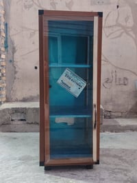 متاح • قابل التفاوض • واتساب