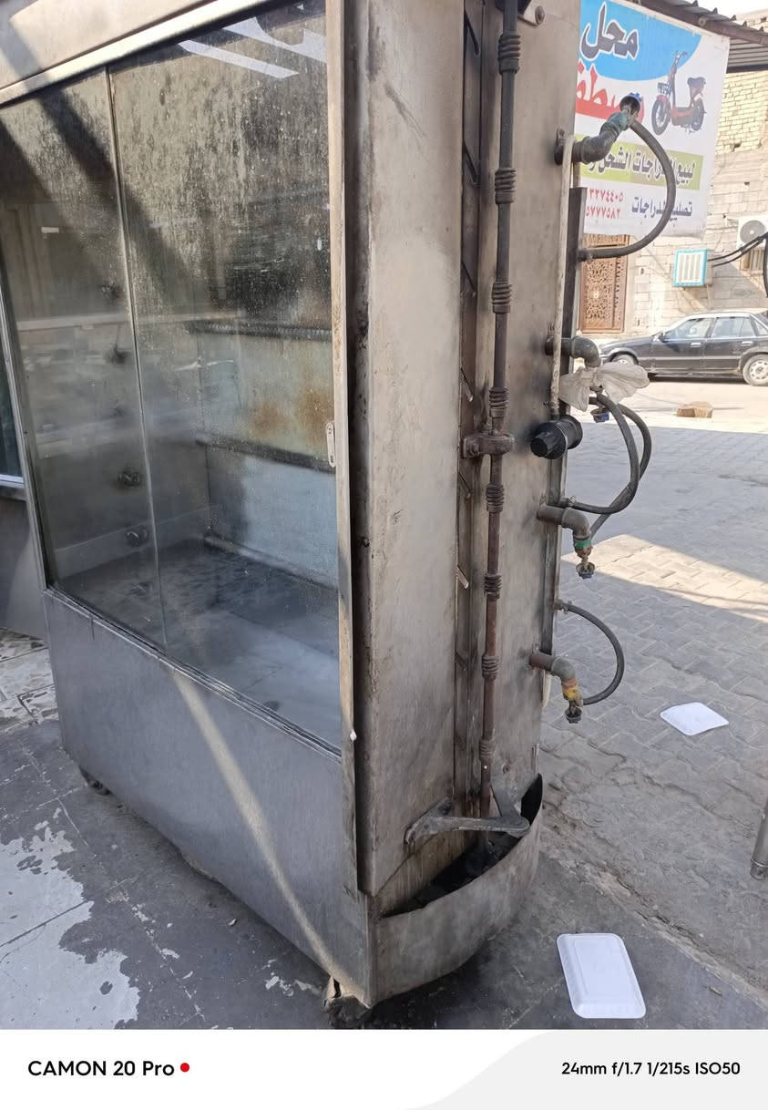 السلام عليكم للبيع شواية ام ٨ شيش جاهزة وشغالة السعر ٢٥٠ وبيهة مجال وطباخ أربعة عيون السعر ١٠٠ وبي مجال العنوان بغداد اليوسفية رقم الهاتف ***********او ***********
