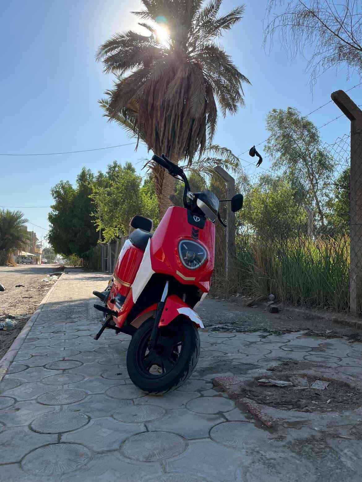 السلام عليكم 
دراجه شحن تسيلا للبيع 
ملف 2000w
6بطاريت 
البطاريات تاخذهن بل كارتون جديد غير مستعمل 
تاير 12نفس مال ماكس 
دراجه نضيفه كلش  
مكاني بابل الحله 
السعر 425وبي مجال
اي استفسار اتصال 

***********
