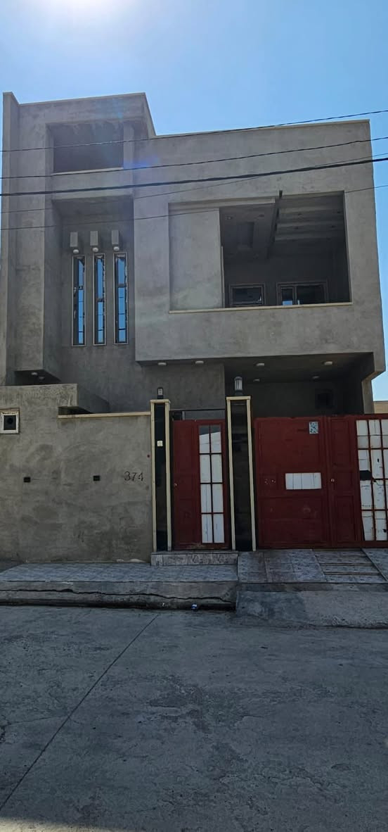 بيت للبيع مساحه 150 متر طابقين بناء حديث سعر البيت 105$ مليون  وبي مجال نظام البيت نقد موقع البيت التربيه الرابعه الاستفسار مع مكتب الشارقة ***********                 
***********
