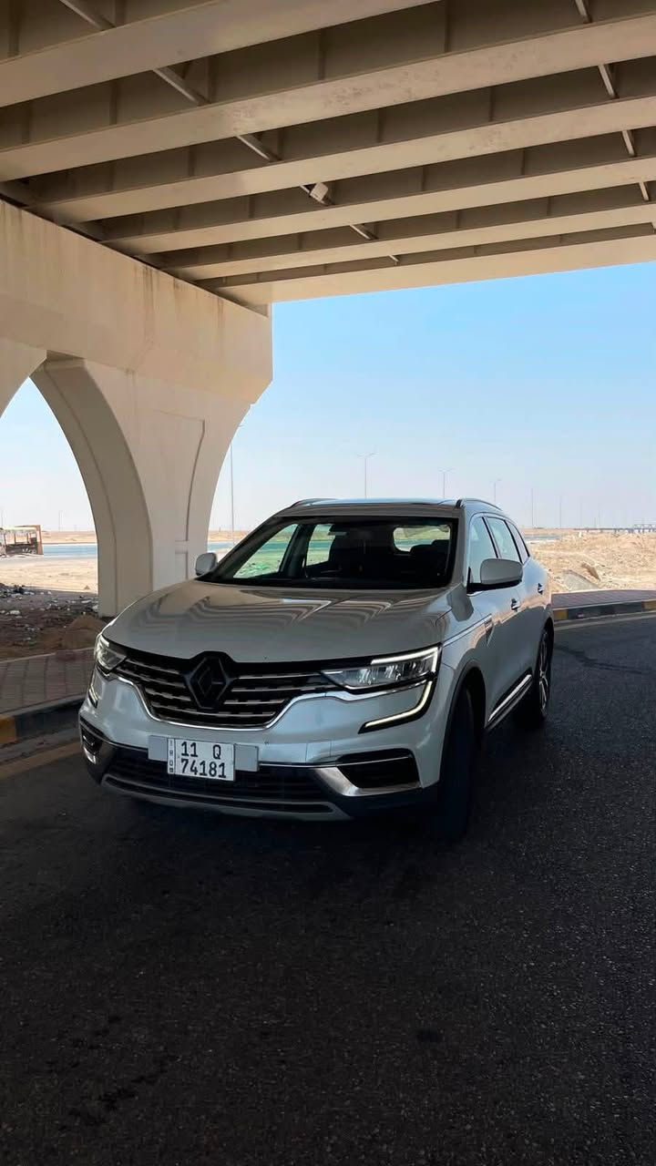 السلام عليكم
رينو كوليوس 2024 
خليجي 
محرك 4 سلندر 2.5L
دفع رباعي 4WD
حساسات 360 درجة
كاميرة خلفية دوارة 
مرايا كهربائية
نقاط عمياء جانبية 
عدد Airbag 8 
هاند بريك كهربائي 
تحكم مقود 
مقاعد جلد 
تدفئة مقاعد 
اضاءة LED داخل الابواب 5 الوان 
لوحة العدادات متغيرة 4 وضعيات 
تبريد مناخين للسائق والراكب مع تبريد خلفي 
مقابض الابواب نيكل مع زر بصمة 
حاملات أكواب مبردة 
سستم صوت Boss
صدوق كهربائي
فتحة سقف بانوراما 
اريد نفيكيشن
نظام اصطفاف ذاتي Auto park
المرأة الوسطية مع خاصية التعتيم الذاتي 

السعر 205 وبي مجال بسيط 
مكان السيارة بغداد اليرموك 

***********

