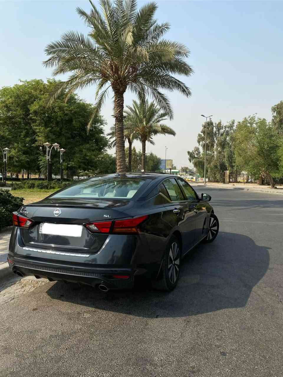 السلام عليكم
نيسان التيما 2022 SL
كلين تايتل بدون اي صبغ بدون حادث
اعلى فئه داخل ابيض جلد 
فتحه 
تشغيل عن بعد
رادارات 360
قياده شبه ذاتيه
9 سماعات من شركه bose
تدفئه كشنات ستيرن
اوتو هولد
هاند بريك كهرباء
نقاط عمياء
تنبيه مغدرات مسار ( ستيرن يرجعك )
شاشه ملاحه ( بوصله)
جامات دبل ومغلفه عازل حراري 
وباقي مواصفات ال SL لا تعد ولا تحصى معروفه ، 

سياره عليها ادامه كامله حته دهن كير مبدل باقيله اربعين الف كيلو للتبديل القاني
سياره كامله مكمله بدون اي نقص 
صور امريكا مرفقه + رقم الشاصي
السياره رقم اربيل دخول على ايدي 
ماشيه سياره 81 مايل بحاله جداً ممتازه
رقم تواصل ***********
