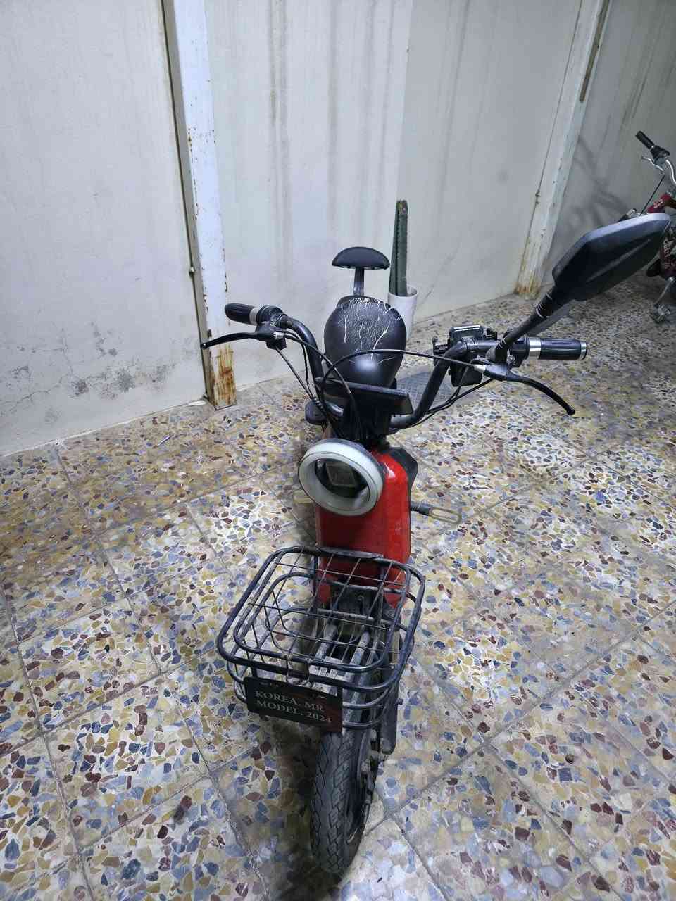 سلام عليكم 
ماطور شحن 
ما بي أي عطل غراضو كاملة  بايدار وطفاريات موجودة كامل
سعرو 180 وبي مجال 
***********
واتساب @z6_7h
