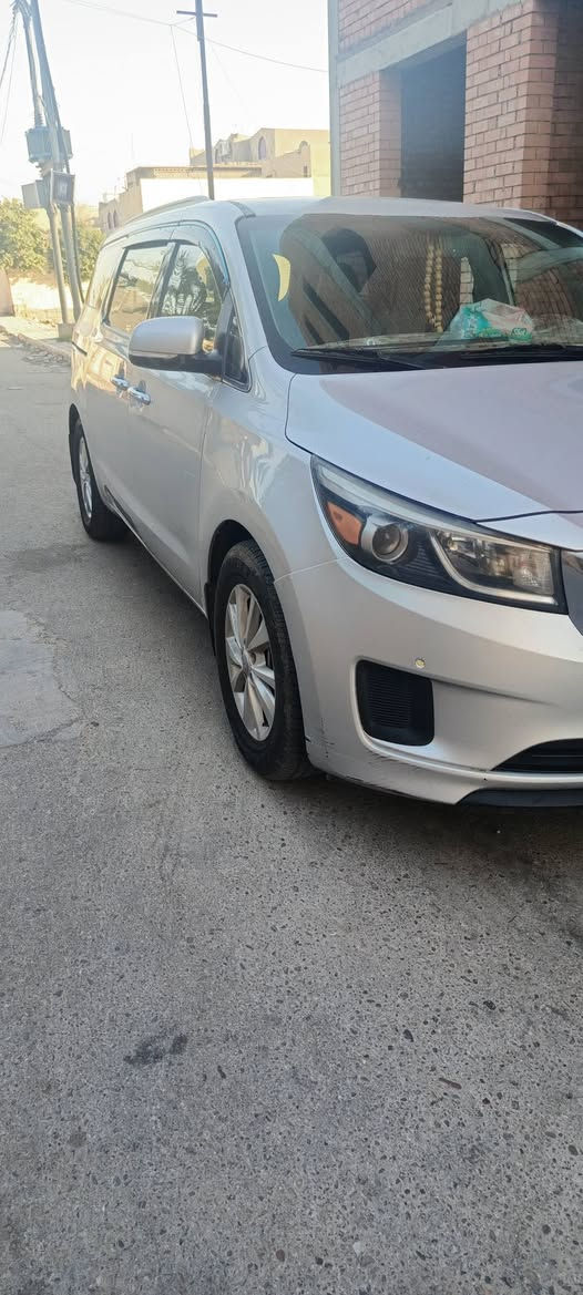 السلام عليكم كيا سيدونا 2018 وارد امريكي رقم اربيل باسمي مصبوغة حزام ومبدل بيها قطع سيارة 
ماشيه 240 الف للبيع بسعر 140 وبي مجال مكانها الرمادي للتواصل ***********
