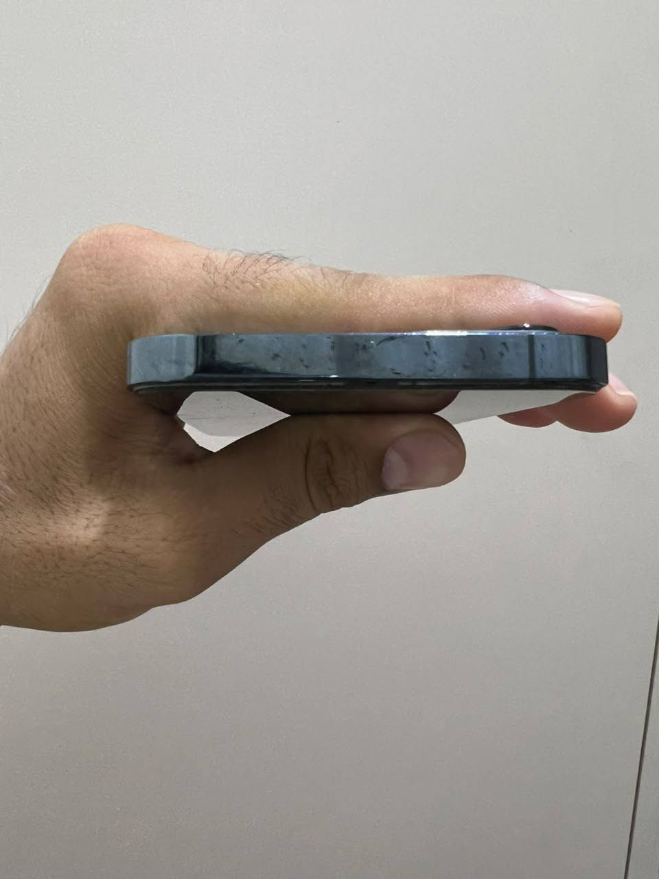 iPhone 12Pro Max - للبيع

ايفون12 برو ماكس
جهاز شرق أوسط 
الذاكرة: 128GB

البطارية: 100% (مبدلة أصلية)(شاشه هم 3خيارات )

الحالة: الجهاز كله شغال %100 فقط عندك كامره هزاز الخلفيه يشتغل بس شي طبيعي ما علي بل تصوير 

نظافة 100‎%‎

الموقع: كوت - واسط 

السعر: 300 ألف (وبي مجال كلش بسيط)

لاستفسار ***********
