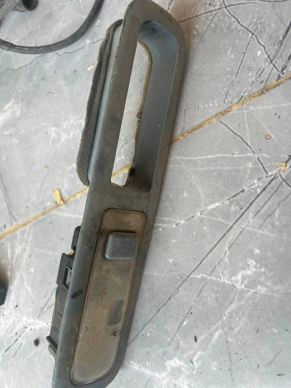 غراض سيارات بيهم مال فورت او بيهم مال كورلا نفخ يعني فرخ بطه اغلب غراض الفرخ بطه مال كصه شرط شوف الي يناسبك وقيم بما يرضي الله او خابرني او بيك خير او تدلل 
***********
