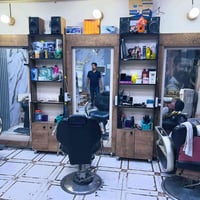 ميوزة حلاقة • 3 مرايات • الفلوجة