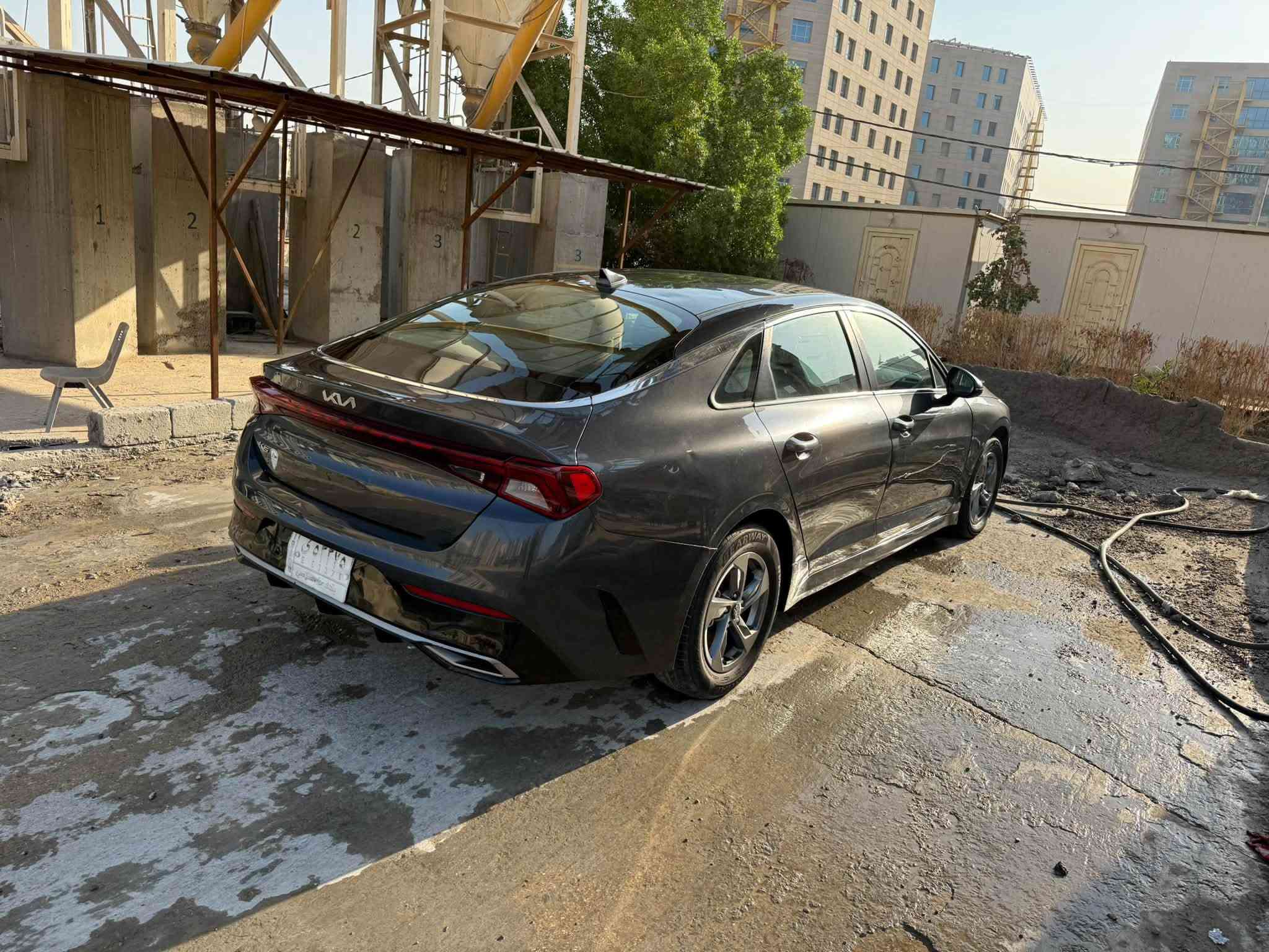 لسلام عليكم
كي فايف K5 للبيع 2022

 رقم بغداد

وارد امريكي حادث بنيد  وجاملغ   سونار. موجود ويه منشور 

مكينه 1600 تيربو [ تستقبل اي بانزين ]

السياره ماشيه 84الف.  

الموصفات

بصمه

4 انضمه قياده

سايد بريك بصمه

اوتو هولد

حساسات + رادارات بكل مكان

تحديد مسار + كروز سرعه

نقط عمياء

شاشه تدعم كاربلي

كامره دواره مع رادار خلفي

ترحيب عند الاقتراب

تشغيل عن بعد

والباقي المواصفات ….

سياره بسمي تحويل ثاني يوم
)

[ بدون اي دواخل}

مكاني  بغداد. 

السعر 125 بيه مجال حك جيه

***********

نص مكتوب في الصور:
- 8 من 11