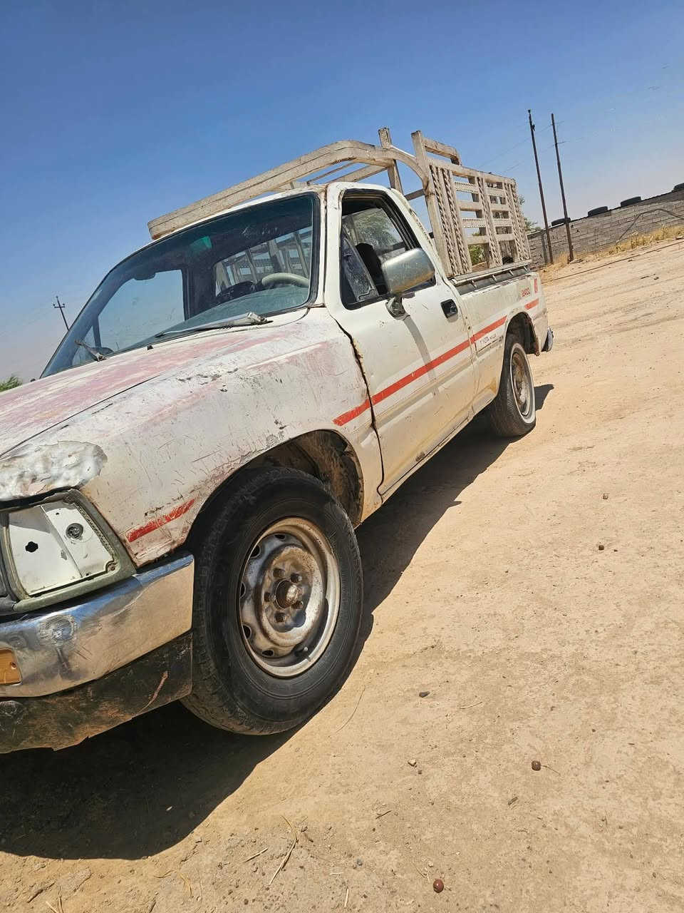 سلام عليكم سيارة للبيع بيكم موديل 89 رقم ديالى سعر 23  مكان ديالى ناحية  سد العظيم ***********
