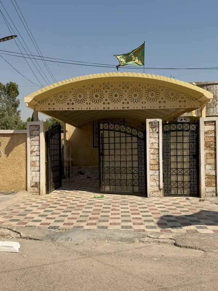جانب من عملنا في الزعفرانيه وتم انجاز السقيفه ونشكر كادر شركه الفرات ومن ألله التوفيق سعر المتر(23)
***********
***********
