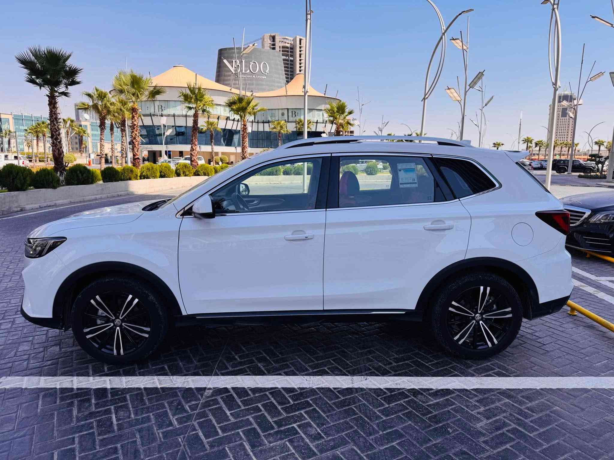 MG RX5 2025 ئيم جى
فول مواصفات.مه كينه 15 توربوو.
تةنها 24هةزار روشتووة.6 سال زةمان.
.بى سارده كوت. بى سبوخ.بى تةزرة.هةموو قةلبى.بةشةرت
پانوراما..ئاويّنه يشارةت.شاشة كةورة.اوتو هولد.بريك.بةسمة.شاشة.كاميرا.ويل كةپ.پانوو راما. تحديد سورعه.
لايت زينون.لايت و بةگ لايت ليد.
موبايل*********** مكان أربيل أربيل, العراق
