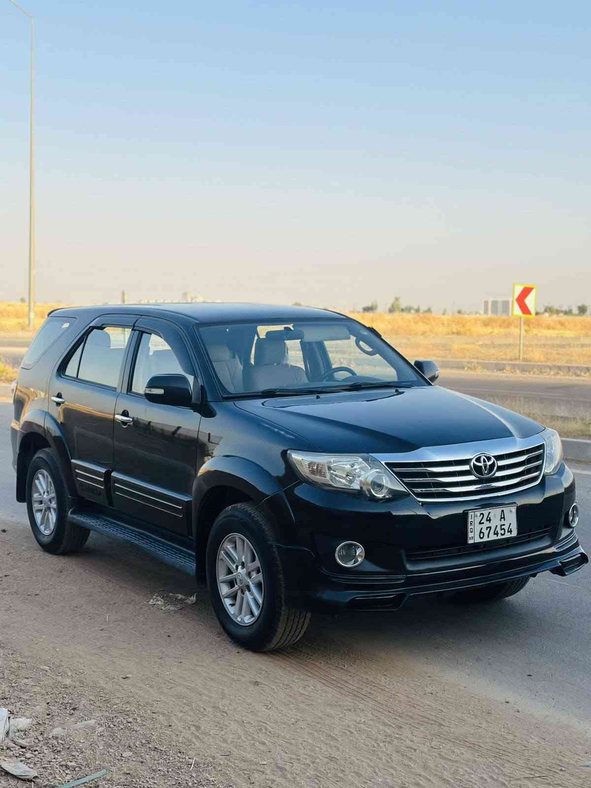یویوتا فۆرجینەر 2013 فول مواسەفات گێرو مەکینەو دەبل اکسلی بەشەرد مەکینەی نەکراوەتەوە تەبرید مەرکەزی ئاوێنە شەفت شاشە ئایپات ناو فۆرمیکە  سەنوەی تا 2031نوێیە بەنوی خۆمە بۆنیت و سەقفی پەمپە لەسەر کالبونەوەی هەمو کیانی بەشەرد دەعامی لۆ دەعامی بێ لێدران  سحری 150وەرەقەو مجال *********** أربيل, العراق

